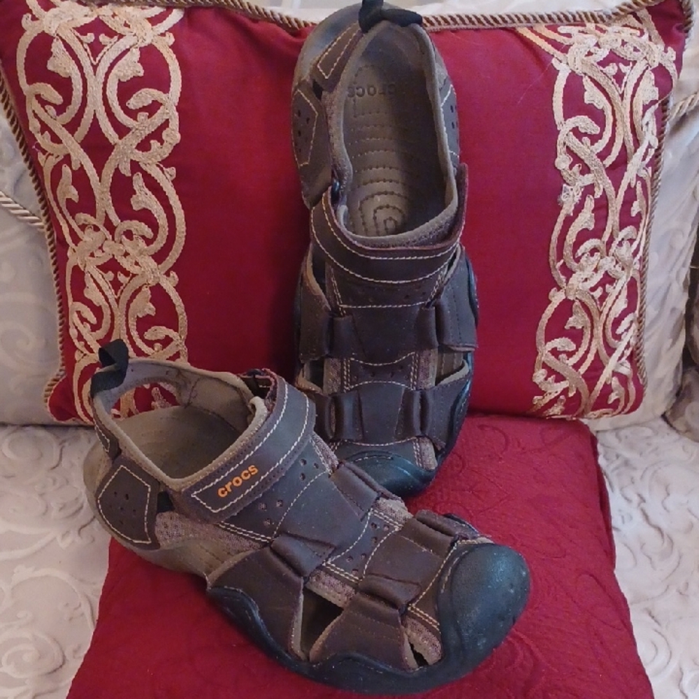 CROCS Brown/Tan Fisherman Sandals